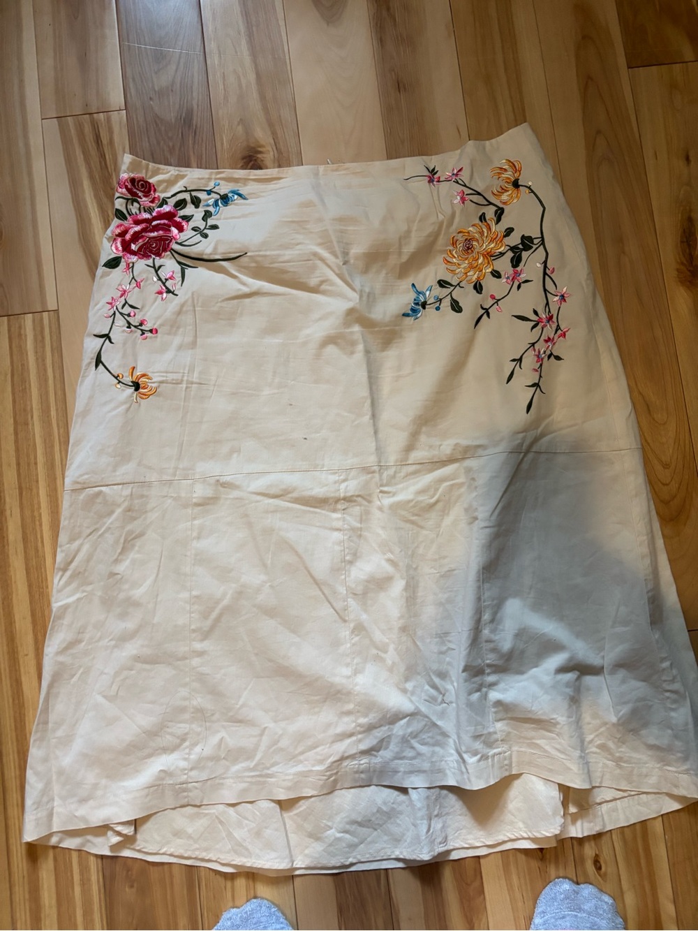 Ricki's Cream A-Line Skirt with Multicolor Floral Embroidery